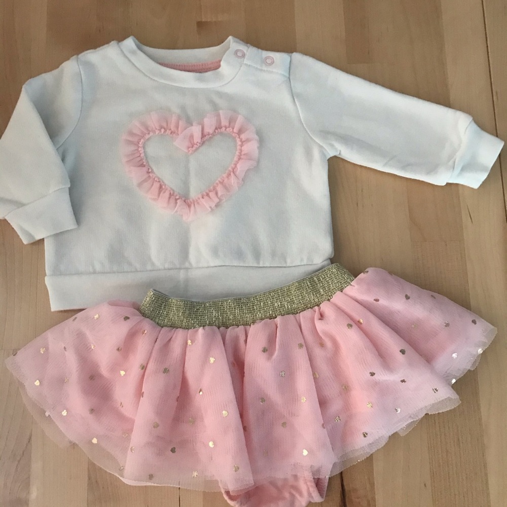 Cat & Jack Valentines crewneck and skirted bottom